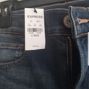 Express skinny jean leggings..NWT